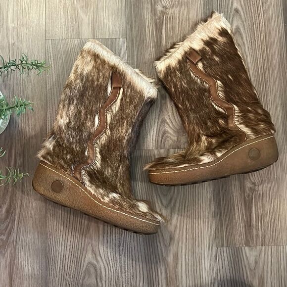 *RARE* VINTAGE 1960/70’S REAL FUR SNOW BOOTS FROM GERMAN CMPNY SCHAPURO SIZE 6.5 - Picture 1 of 10